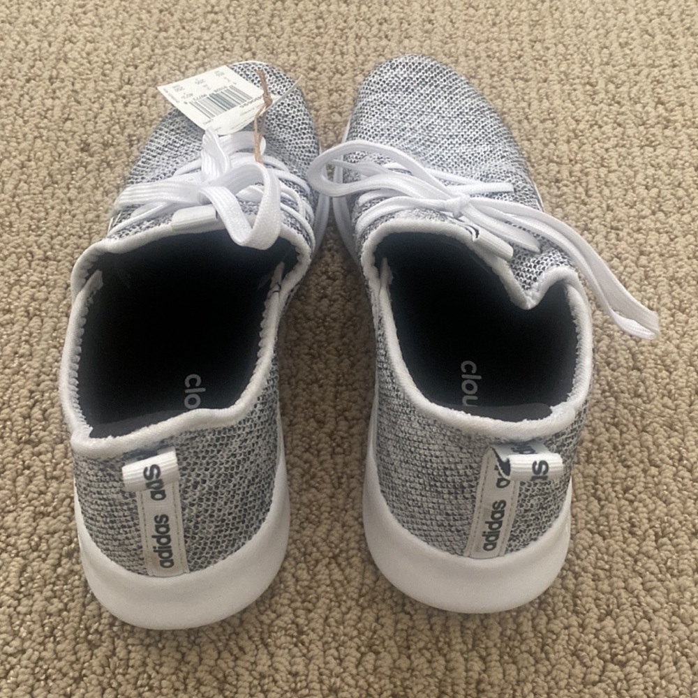 Adidas Cloudfoam Size 8.5 - Picture 2 of 3